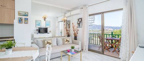 Apartment | Living area