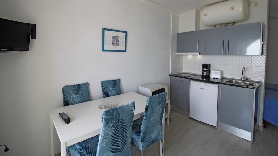 Studio in Empuriabrava With Ocean Views