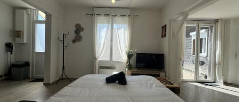 House | 2 bedrooms, iron/ironing board