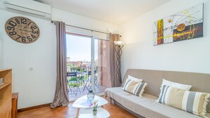 Ảnh chưa phân loại, 5 trong số 27 ảnh, nút