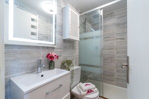 Apartment | Badezimmer