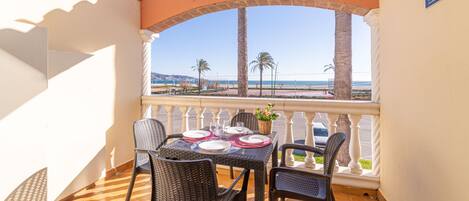 公寓 | 室外用餐