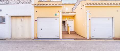 Mobile Home | Exterior