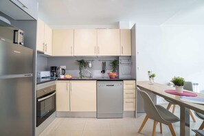 Mobile Home | Private kitchen