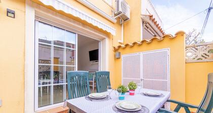 Peaceful Getaway Near Empuriabrava Beach
