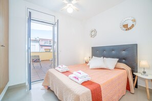 2 habitaciones y tabla de planchar con plancha 