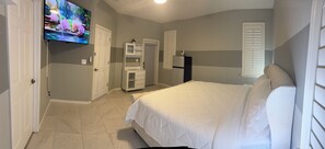 4 Schlafzimmer, Zimmersafe, Bügeleisen/Bügelbrett, kostenloses WLAN