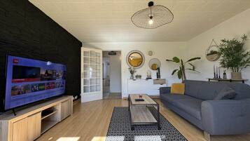 Apartment | Living area
