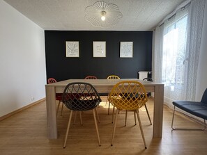 Apartment | Dining