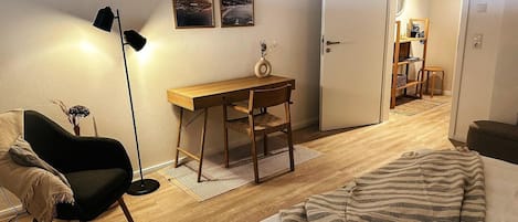 Apartment | 2 bedrooms, iron/ironing board, individually furnished