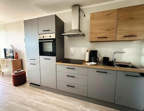 Apartment | Private kitchen | High chair - Apartment in Orth (Fehmarn)