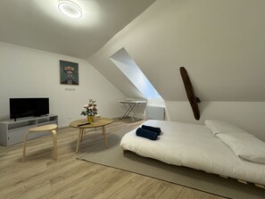 Apartment | 1 bedroom, iron/ironing board