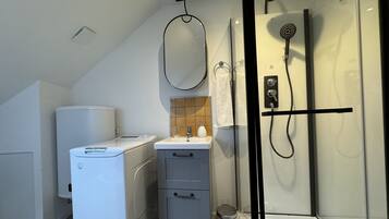 Apartment | Badezimmer