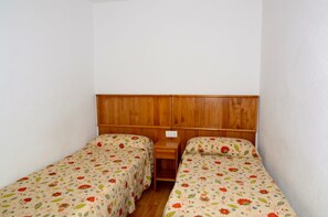 Apartment | 3 bedrooms, iron/ironing board