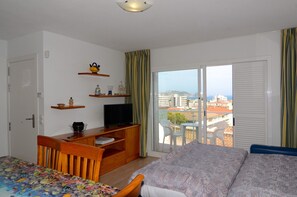 Apartment | 3 bilik tidur, seterika/papan seterika 