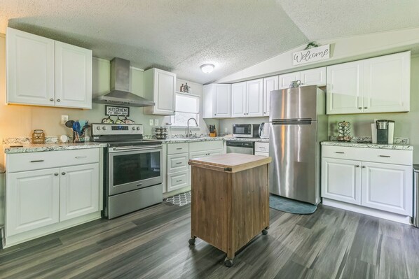 Microwave, oven, stovetop, dishwasher