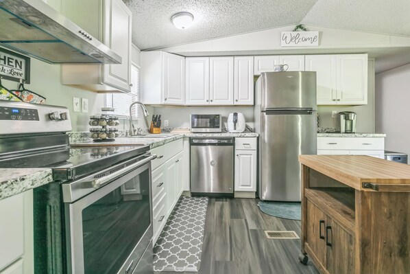 Microwave, oven, stovetop, dishwasher