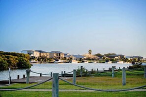 Unclassified image, 4 of 44, button