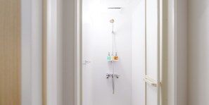 Shared bathroom - KASHIWAJIMA VILLAGE - Hostel (Otsuki)