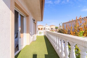 Villa | Property grounds