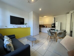 Apartment | Living room