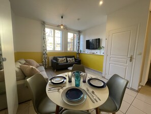 Apartment | Living room
