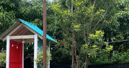 Peaceful Beautiful Living 2-bedroom house in Saraphi with AC, Free WiFi