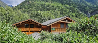 LES 2 ALPES VENOSC VILLAGE Chalet PESCALUNE 8 pers ski wifi