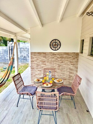 Outdoor dining