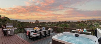 Ski Discounts! Spacious Hillside Retreat w/ Spa, Games, & Views