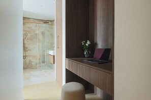 Apartment | Bathroom | Hair dryer, towels - Elegant Apartment - 3br-8p- Le Marais (Paris)