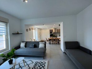 House | Living room