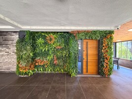 Fachada de la propiedad