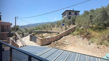 Classic Double Room | Premium bedding, minibar, in-room safe, desk