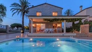 Villa | Exterior