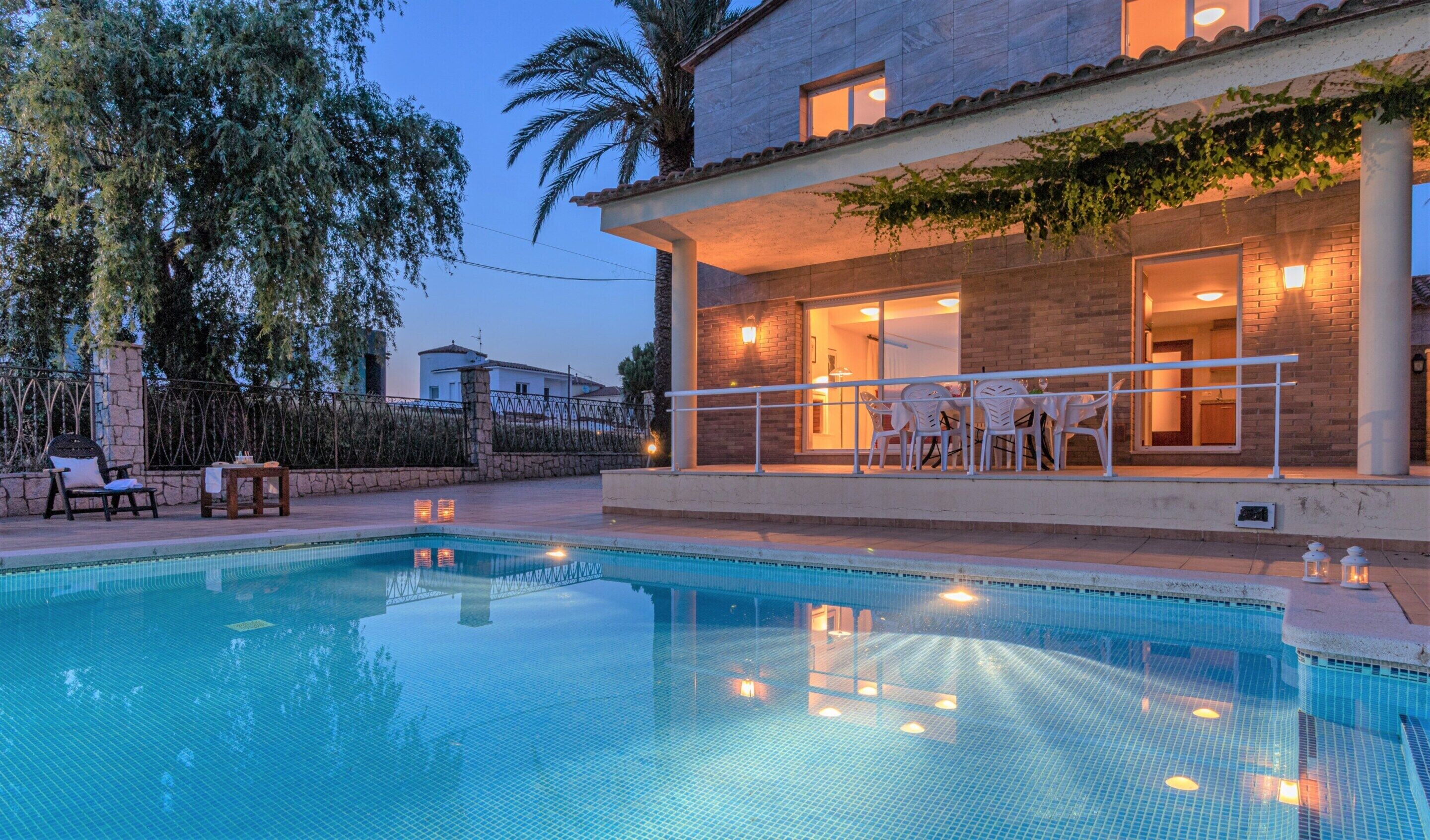 Villa | Pool | Indoor pool, outdoor pool