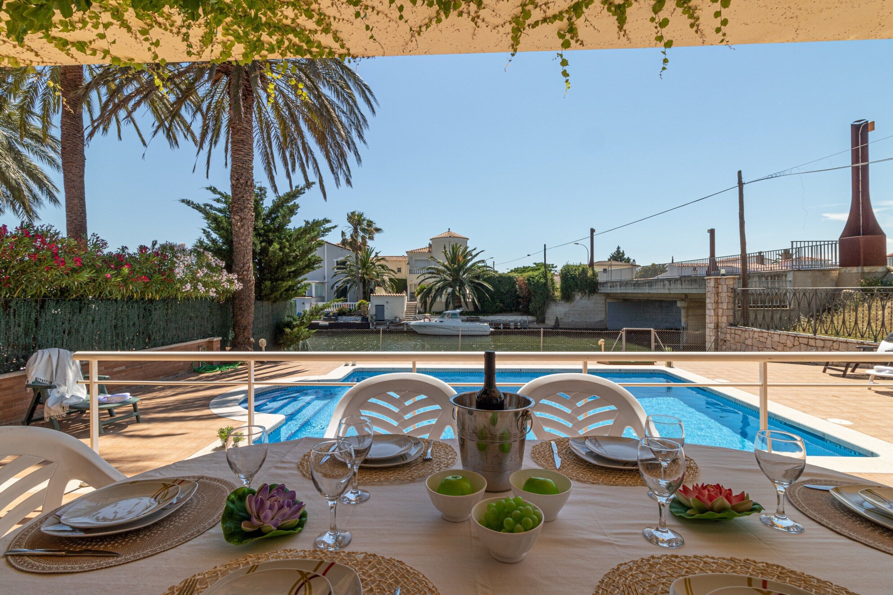 Villa | Outdoor dining