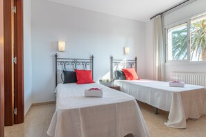 Villa | 5 bedrooms, iron/ironing board