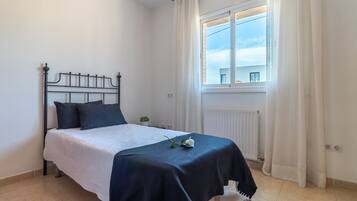 Villa | 5 bedrooms, iron/ironing board