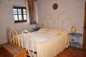 2 Schlafzimmer, Reisekinderbett, kostenloses WLAN