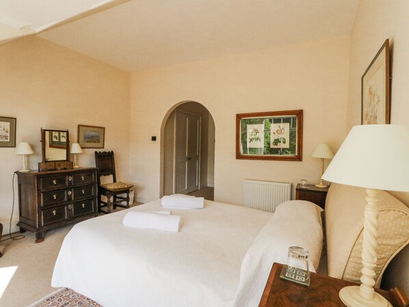 7 dormitorios, decoración individual, mobiliario individual