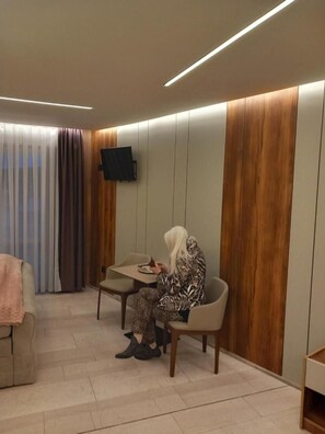 Interior - Charming Room in Central Bad Salzuflen with Balcony (Bad Salzuflen)