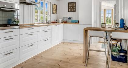 "Thine" - 250m from the sea by Interhome
