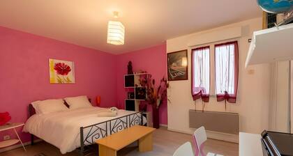 Charming Countryside Retreat for 7