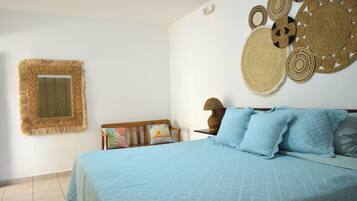 3 bedrooms, travel cot, free WiFi, bed sheets