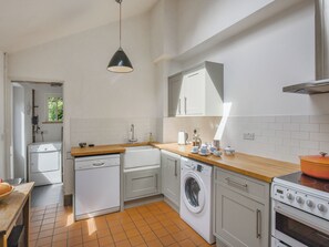 Unclassified image, 4 of 14, button