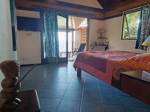 Bureau, Wi-Fi gratuit, draps fournis