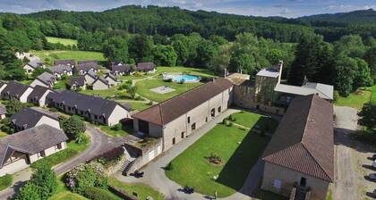 3 Room Gite for 5 People 1 Baby