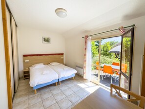 House | 1 bedroom, bed sheets
