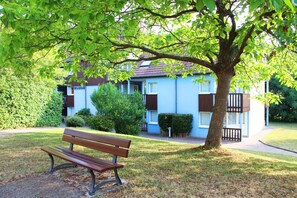 House | Property grounds - 3 Room Gite for 5 People 1 Baby (Nedde)